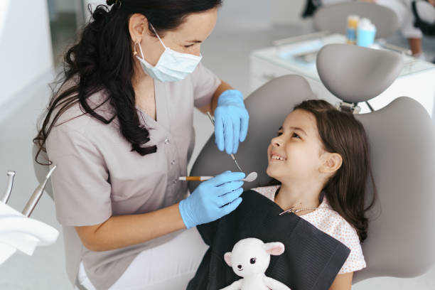 Best Emergency Dental Extractions in Shorewood Tower Hills Harbert, MI