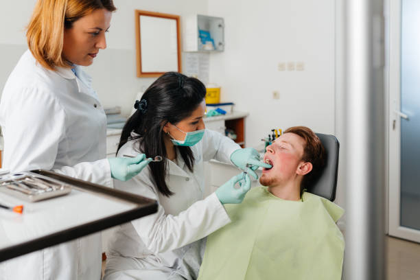 Best Emergency Dentist for Knocked-Out Tooth in Shorewood Tower Hills Harbert, MI